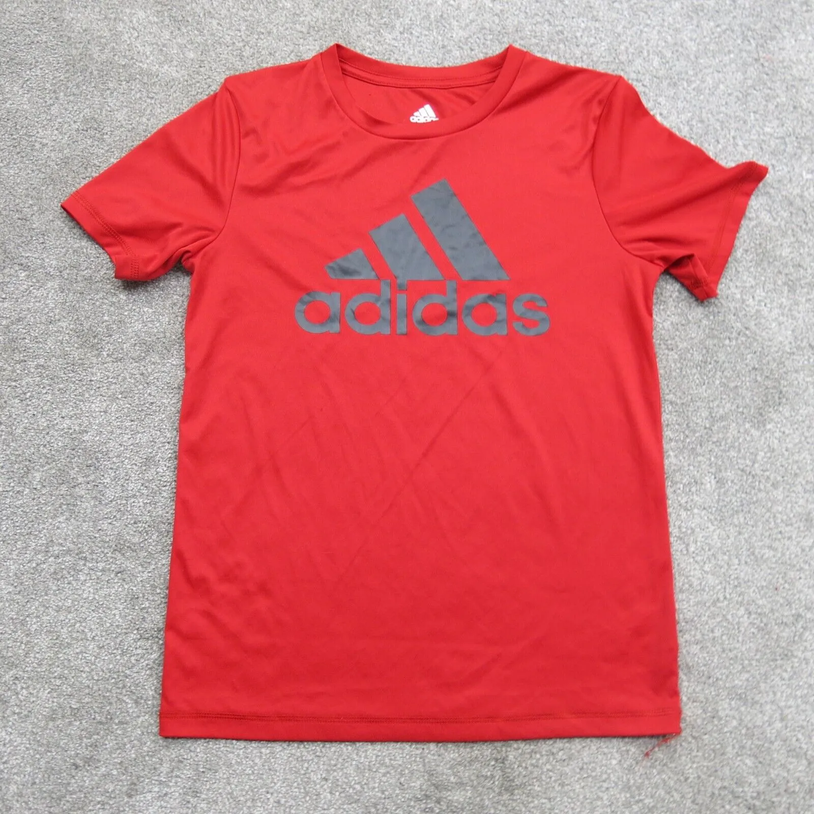 Adidas T-Shirt Youth Boys Medium M Red Round Neck Graphic Sports Logo T-Shirt