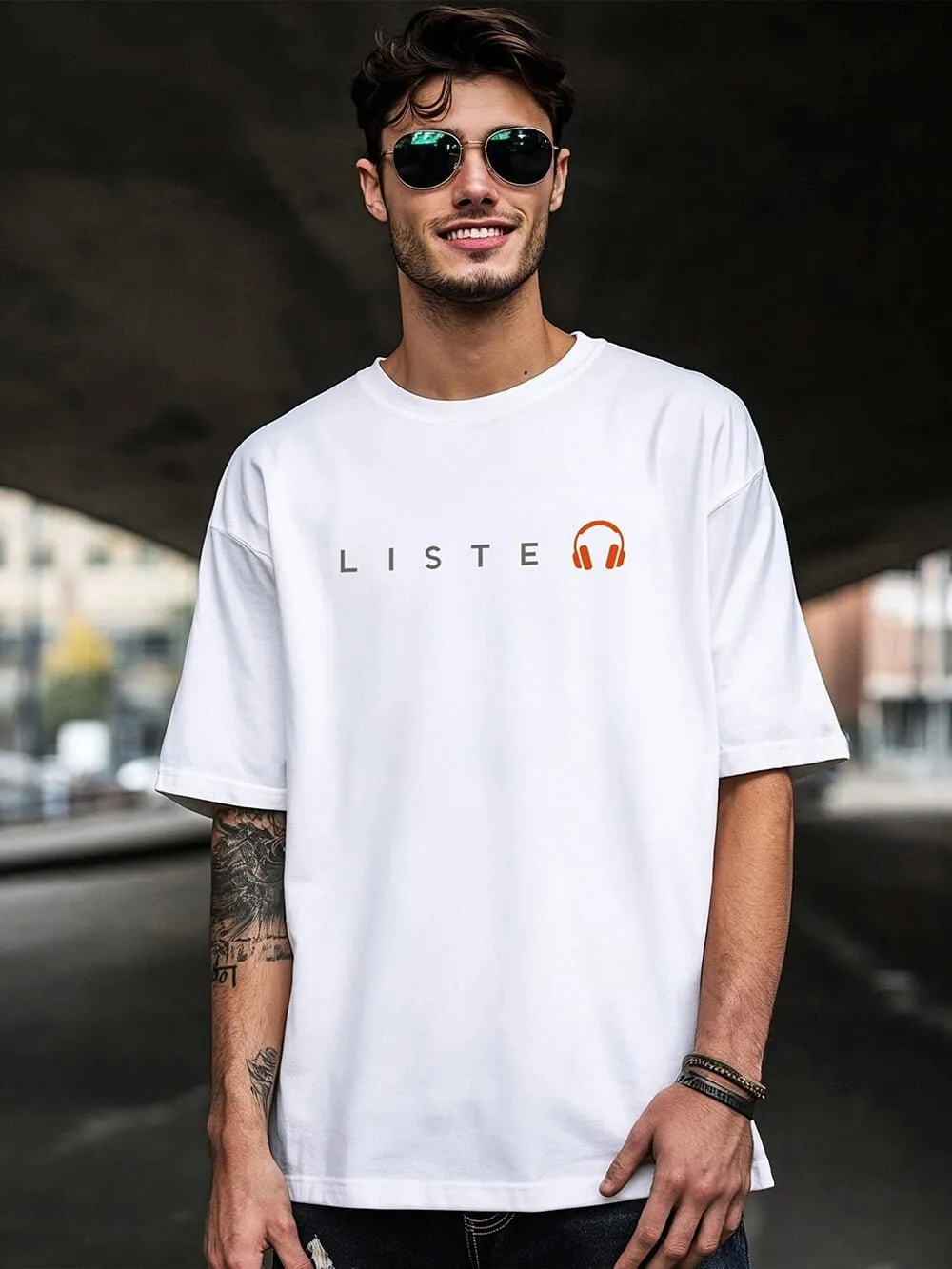 Listen Print High Quality Men's T-Shirt In Lowest Price