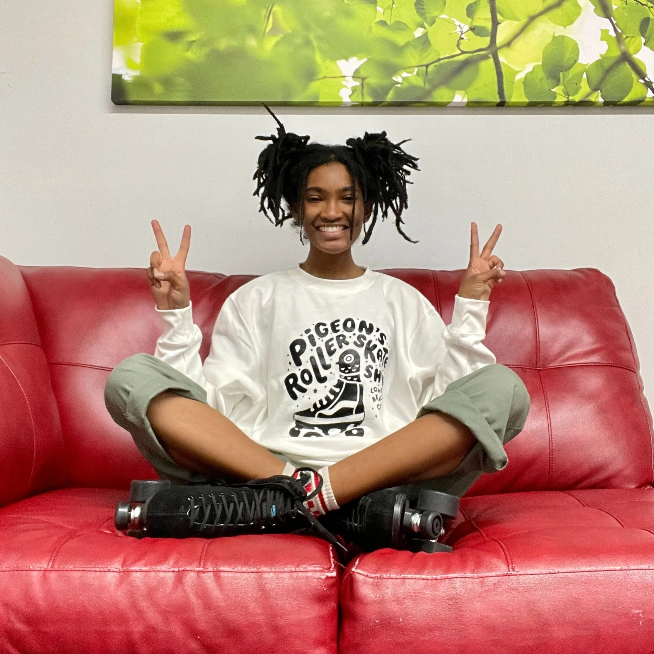 Pigeon's Roller Skate Shop Crewneck - WHITE