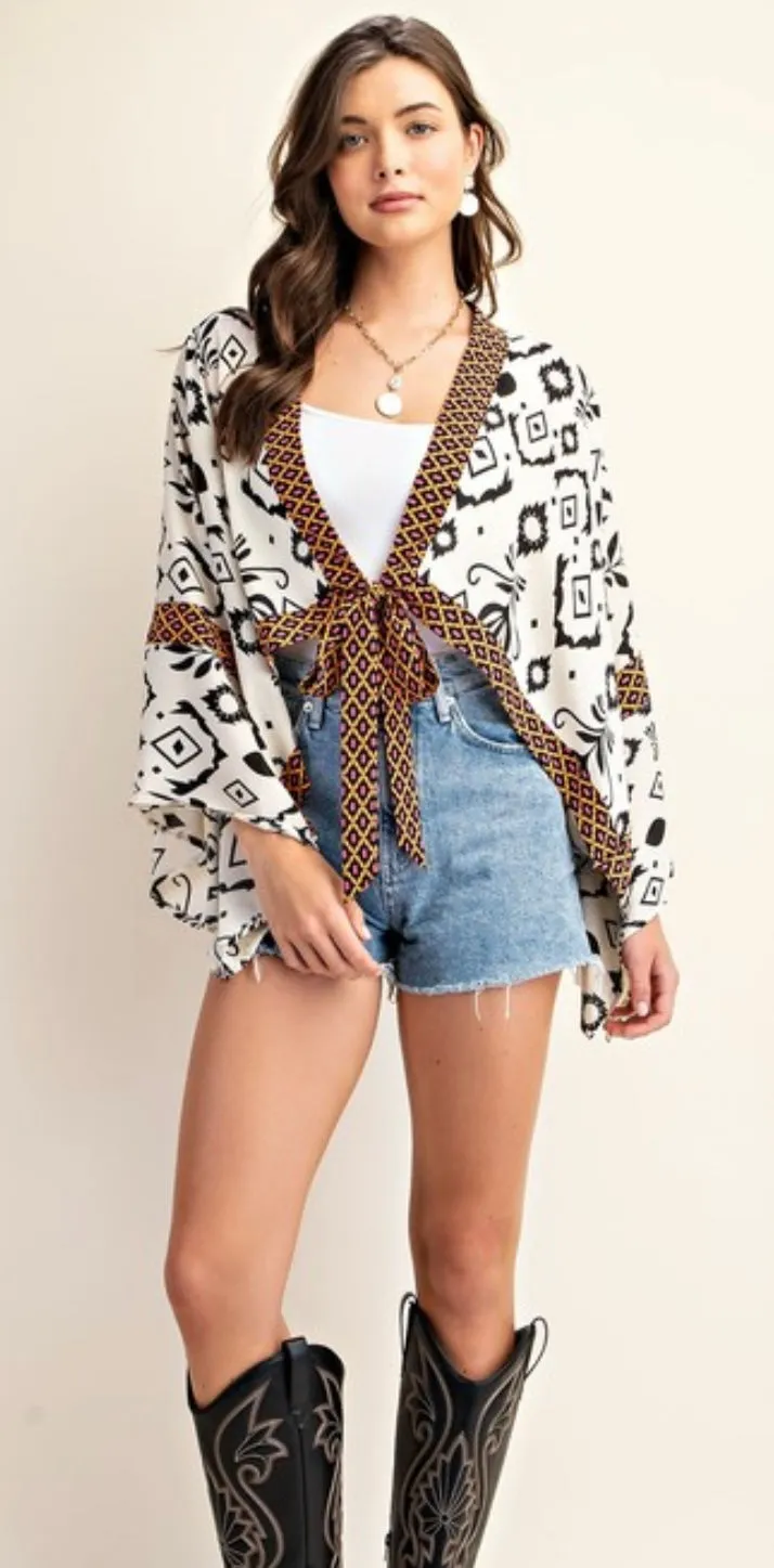 Print Black / Cream Short Kimono