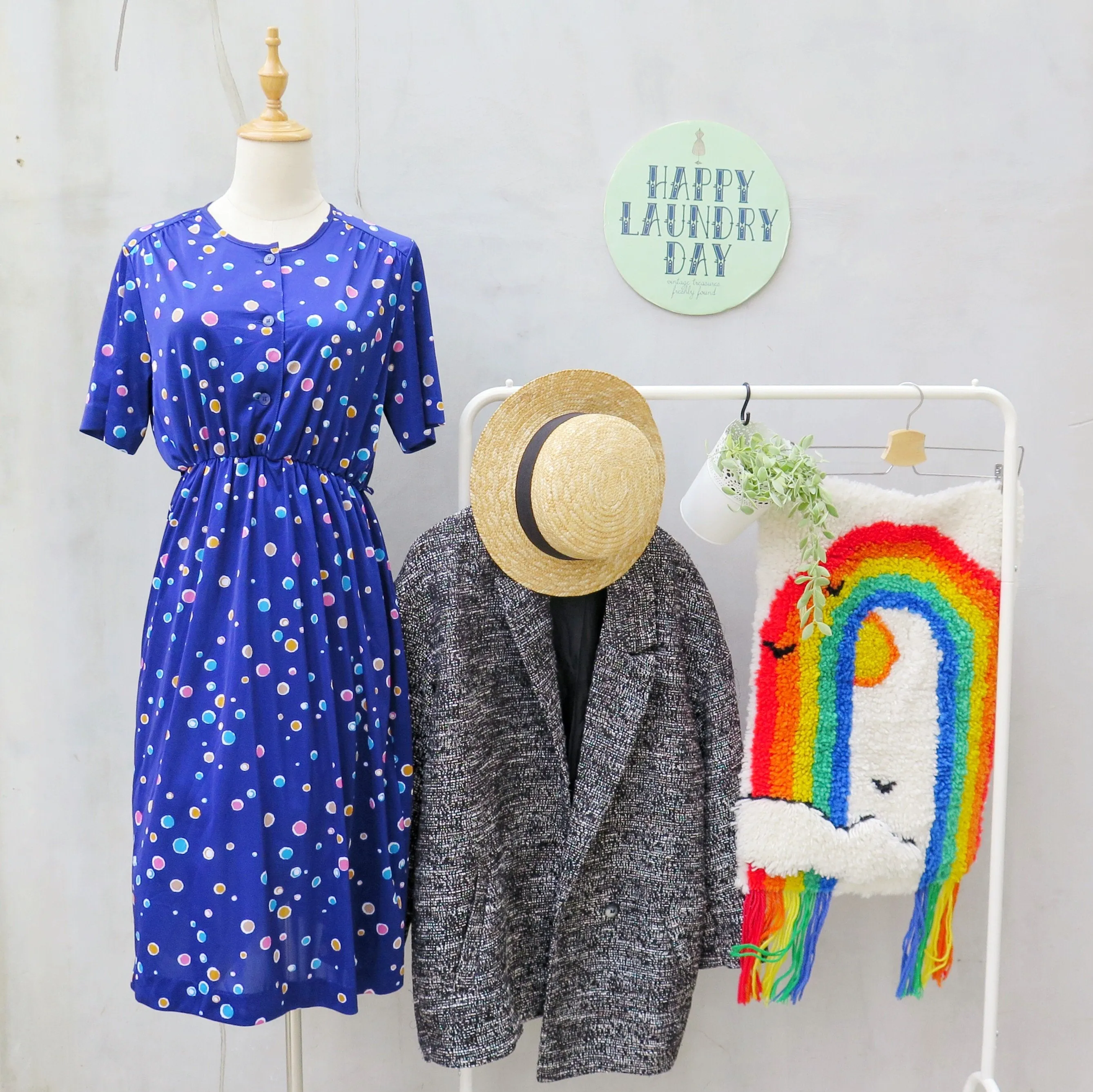 Soda pop | Vintage 1960s 1970s Blue and pink bubblegum polka dots Cute Dress