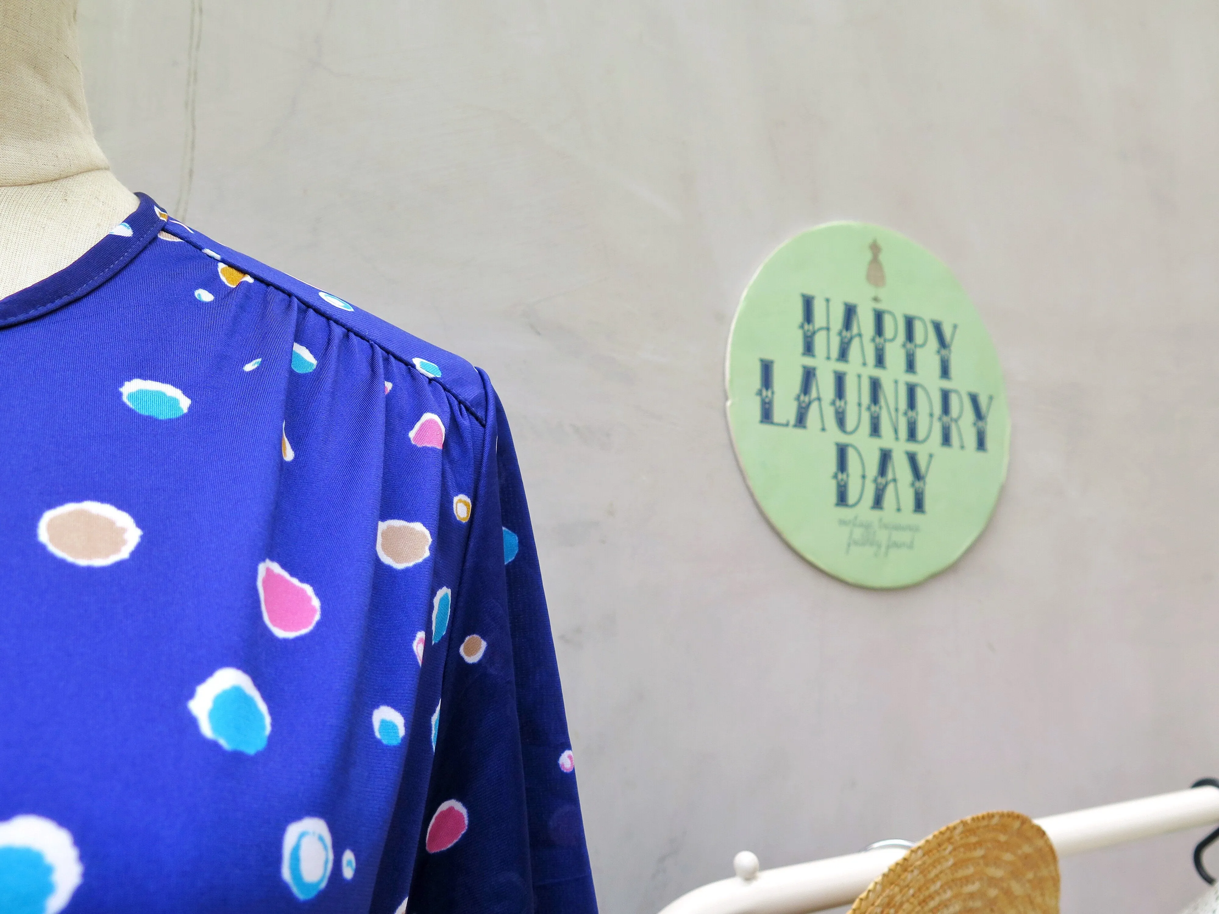 Soda pop | Vintage 1960s 1970s Blue and pink bubblegum polka dots Cute Dress