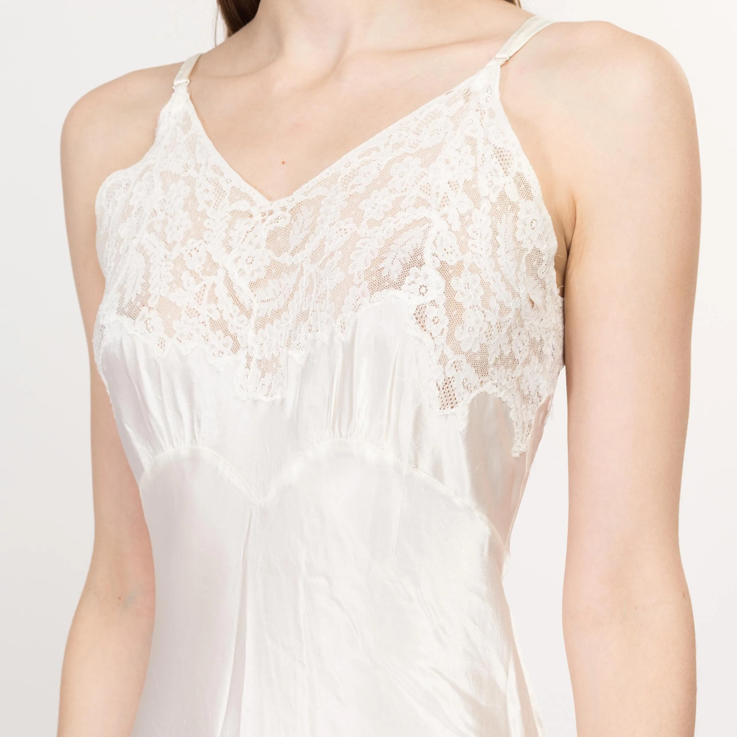 XS-Sm 1940s Fischer Heavenly Lingerie White Bias Cut Nightgown
